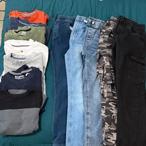 Boys 7 thrermals and 5 pants